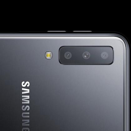 SAMSUNG Galaxy A7 (2018) Dual