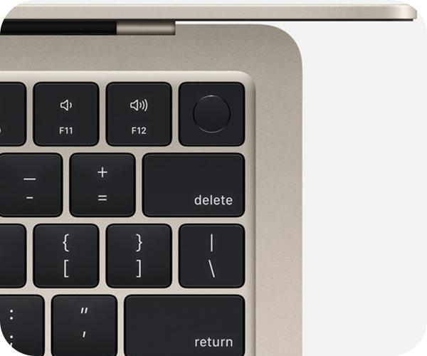 MacBook Air M2 chip Magic Keyboard