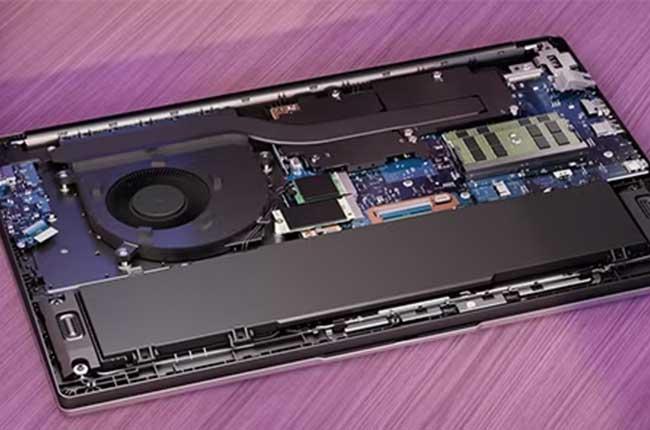 Lenovo LOQ Essential 15ARP10Ε Laptop