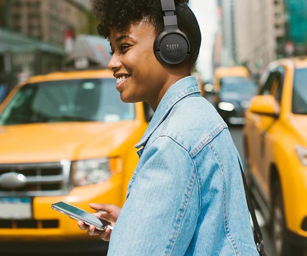 Bluetooth Headphones JBL Tune 670NC